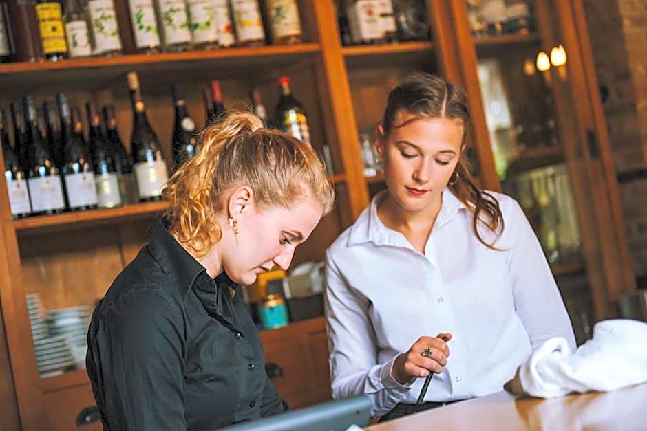 De Dames Van De Jonge Hotel Restaurant