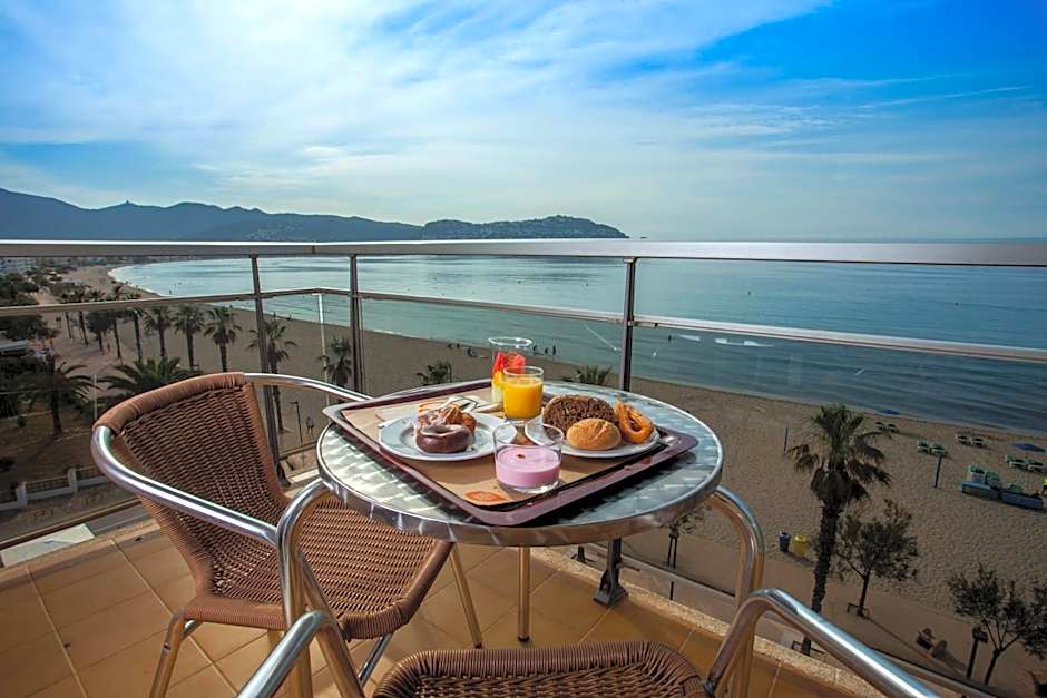 Hotel Monterrey Roses by Pierre & Vacances