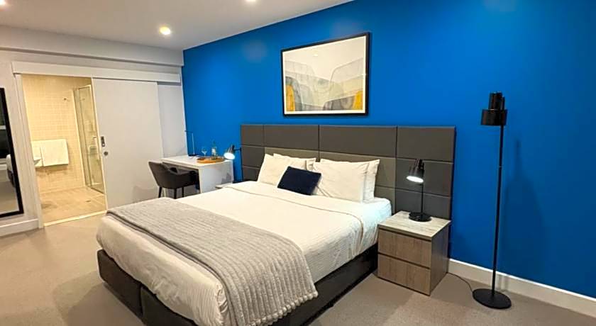 Oaks Glenelg Plaza Pier Suites