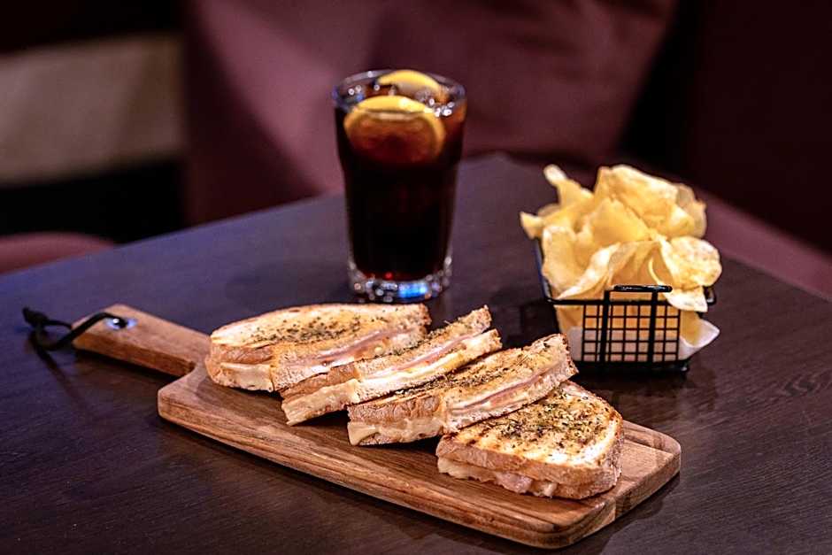 America Diamonds Hotel