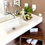 Adresa Suites