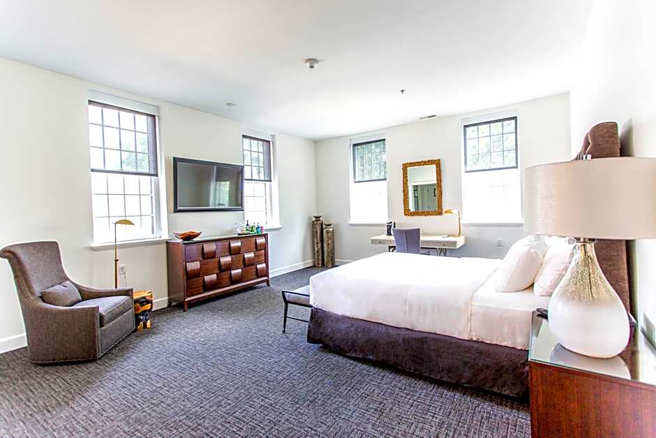 The Delafield Hotel