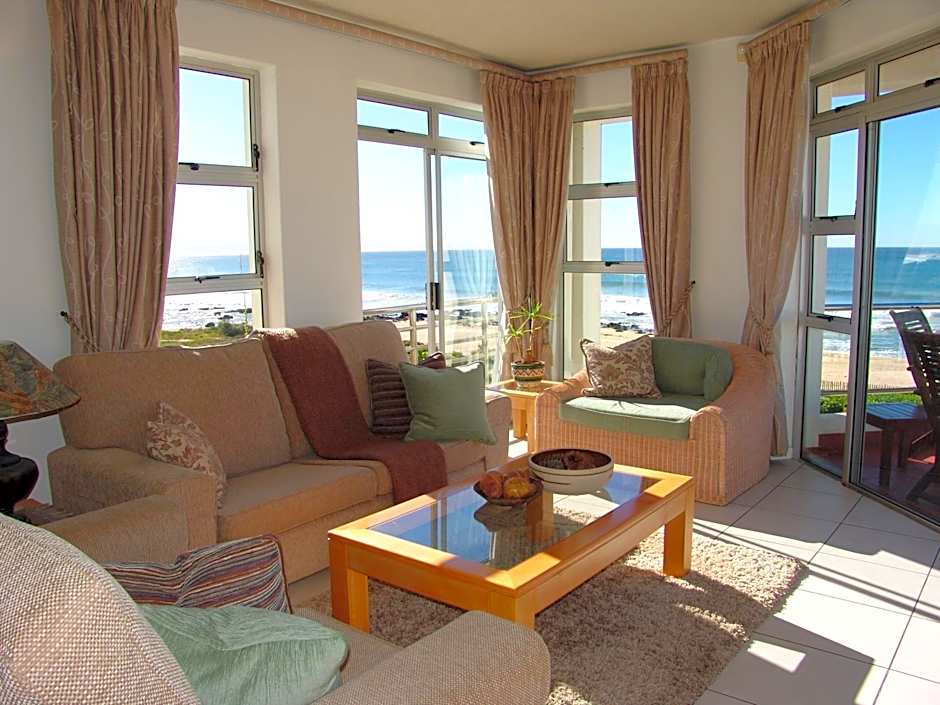 Diaz 15 House on the Bay