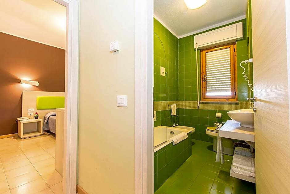 Hotel Residence Ulivi E Palme