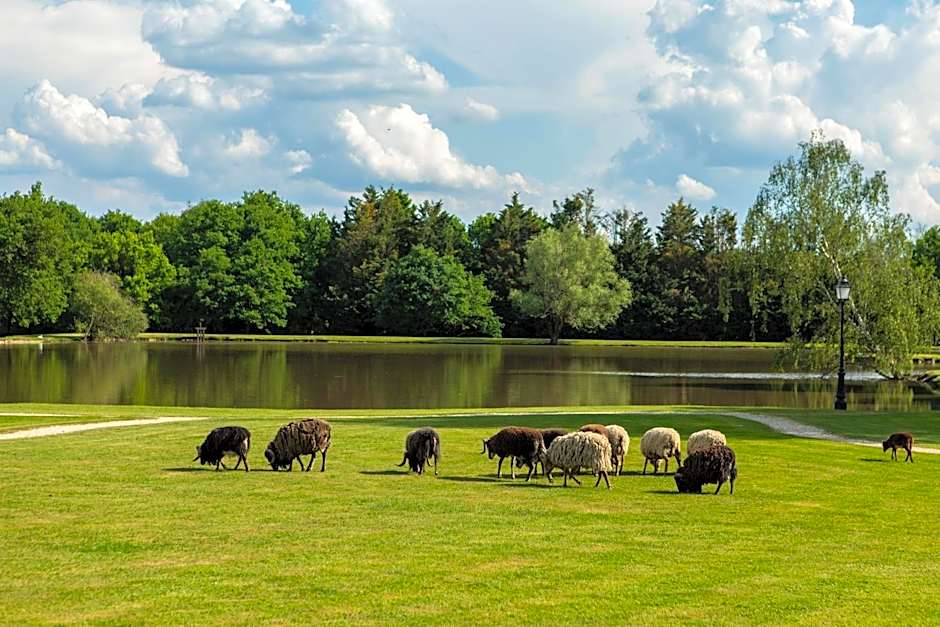 L'Oree des Chenes, The Originals Relais (Relais du Silence)