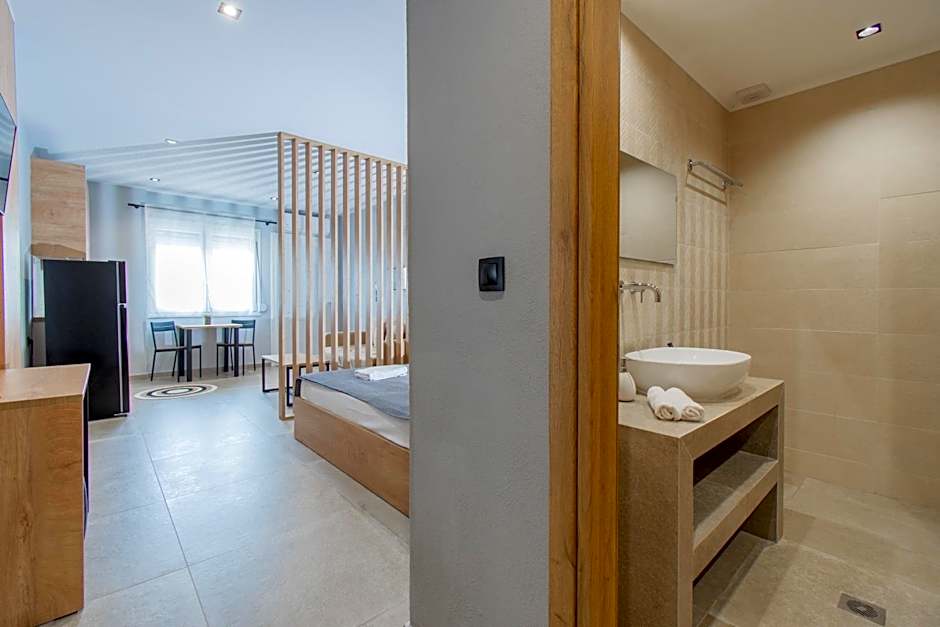 Unique Aura Luxury Studios