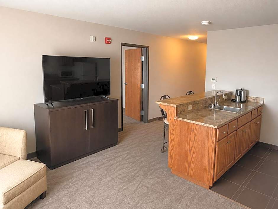 Astoria Hotel & Event Center