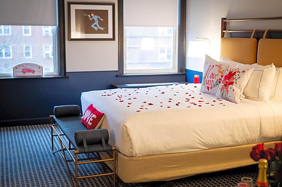 Hilton Orrington / Evanston