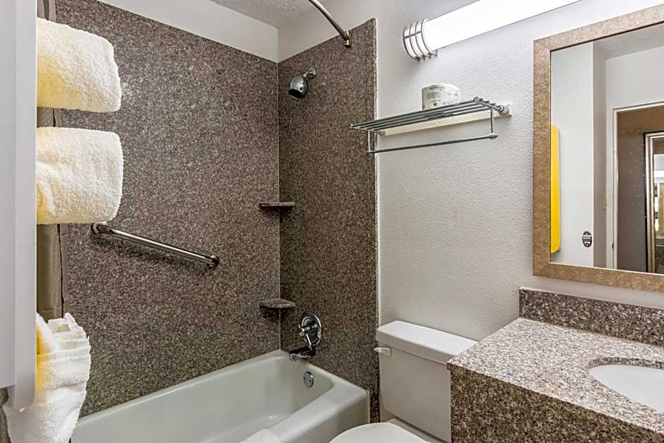 Motel 6-Petersburg, VA - Fort Lee