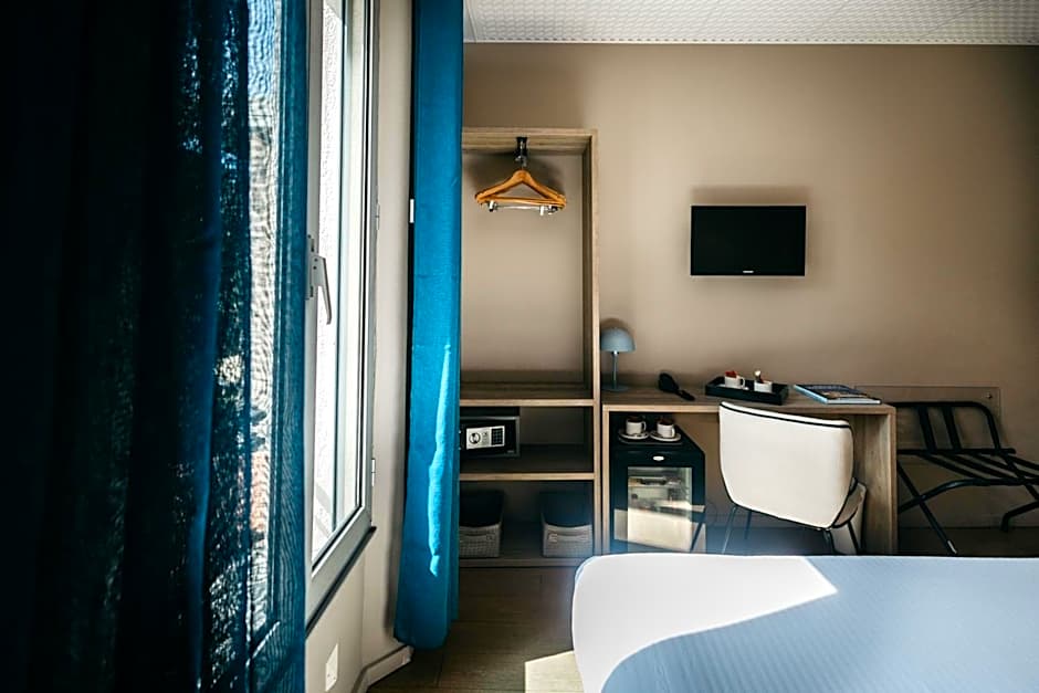 Hôtel Le Petit Castel