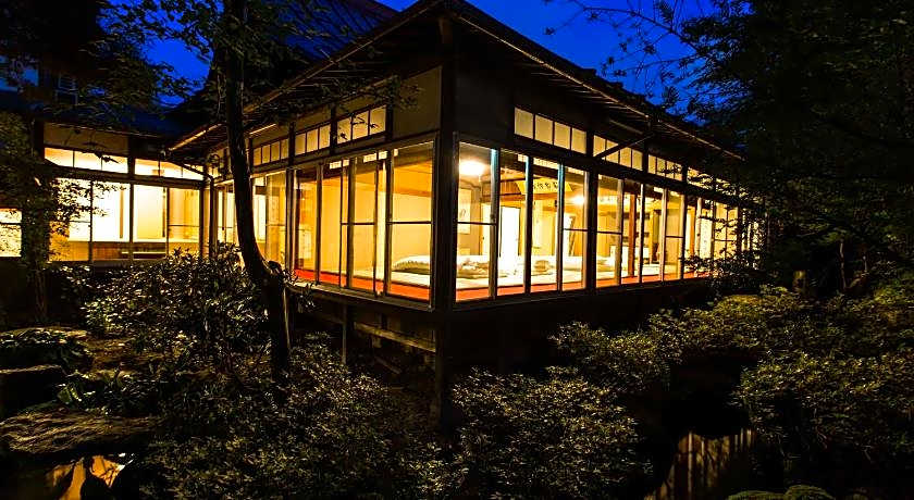 TEMPLE HOTEL TAKAYAMA ZENKOJI