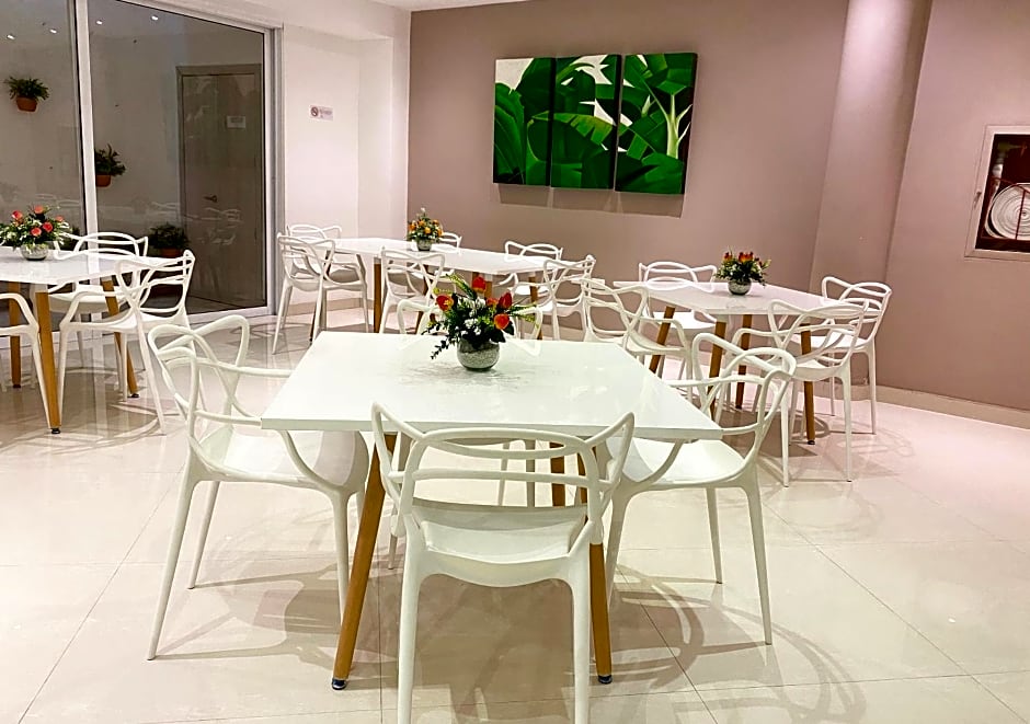 Hotel 1525 By Gh Suites