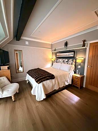 King Room with Balcony