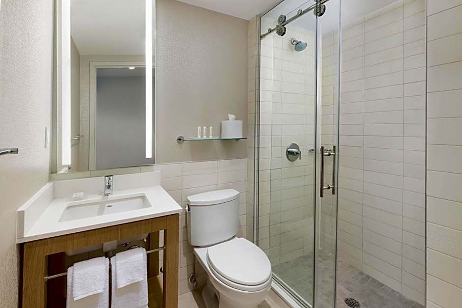 Courtyard by Marriott New York Downtown Manhattan Financial District