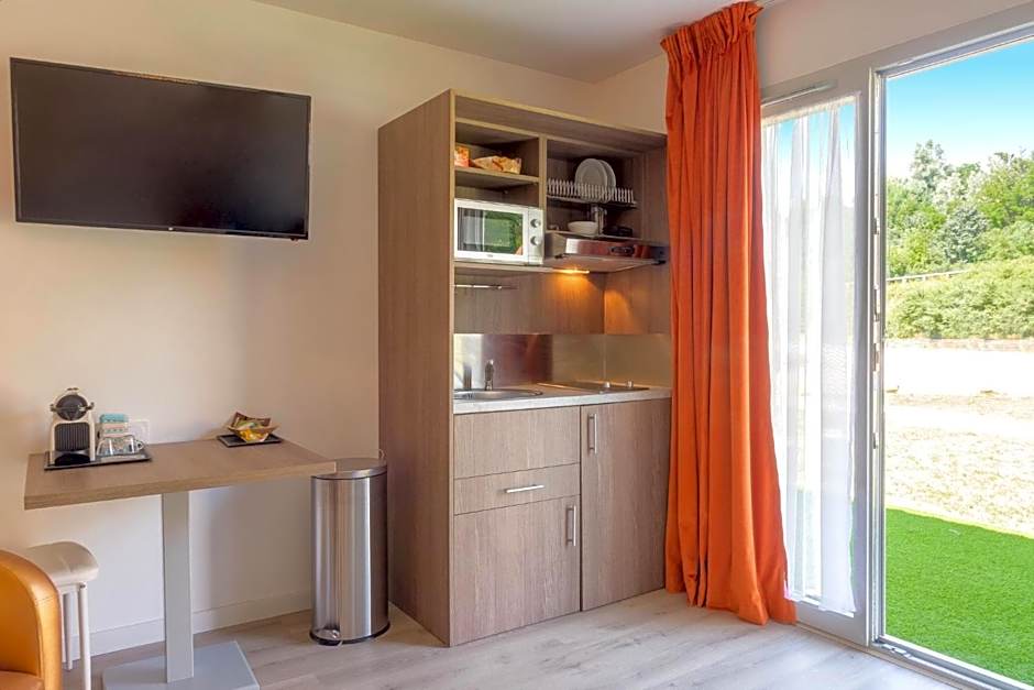 Hôtel Domaine des Pierres Dorées