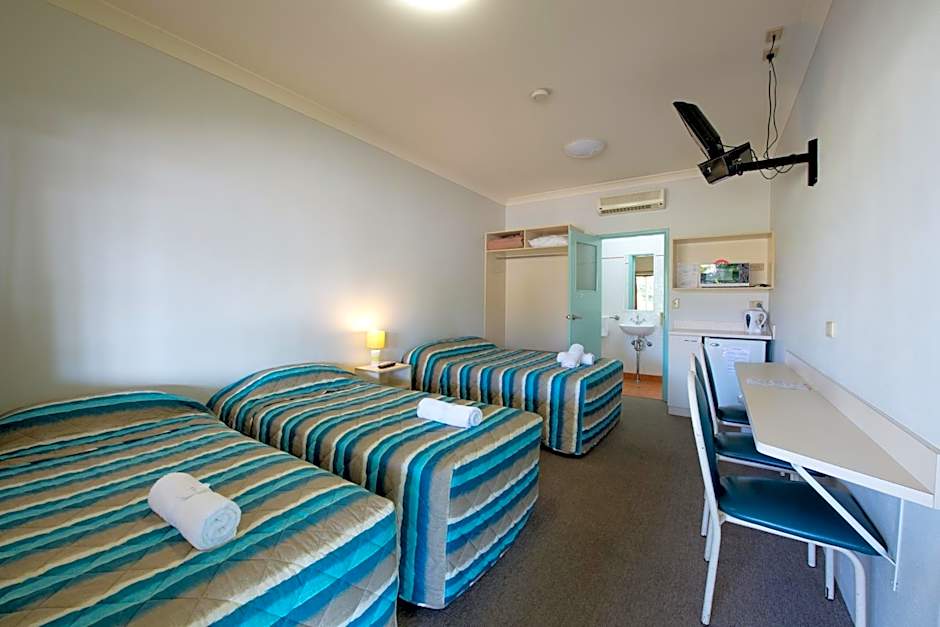 Lamington Hotel Motel - Detached Motel
