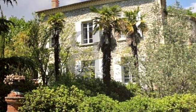 La Viste - SPA-JACUZZI - MASSAGE- SAUNA - 4 SAISONS - Piscine Chauffée Toute l'année - Heated POOL - 800m City Centre