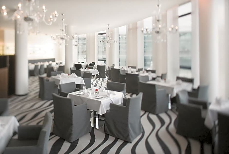 Movenpick Hotel Stuttgart Messe & Congress