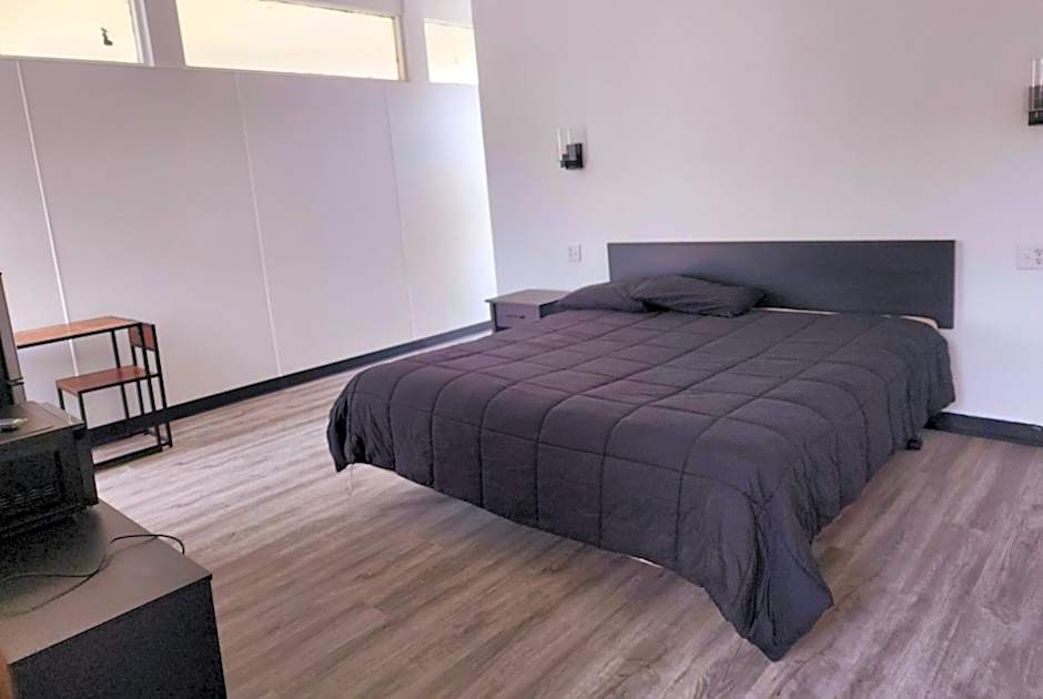 The Hastings Inn Salina