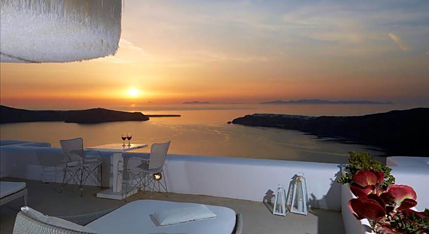 White Santorini Suites & Spa