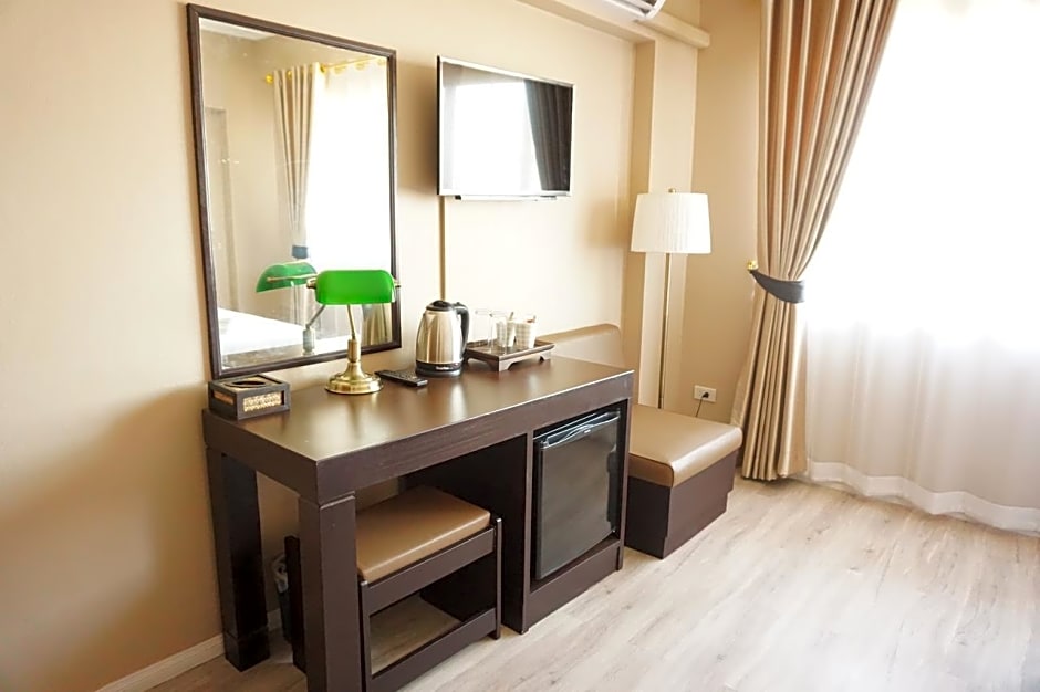 TARIS ART HOTEL PHRAE