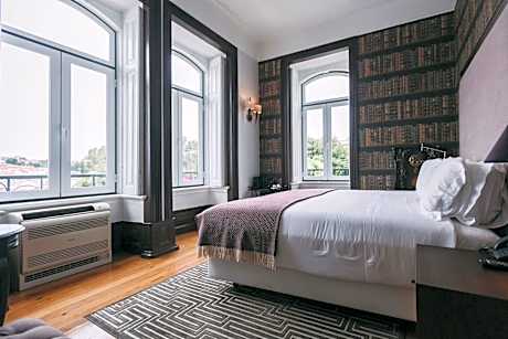 Executive Double Room with City View