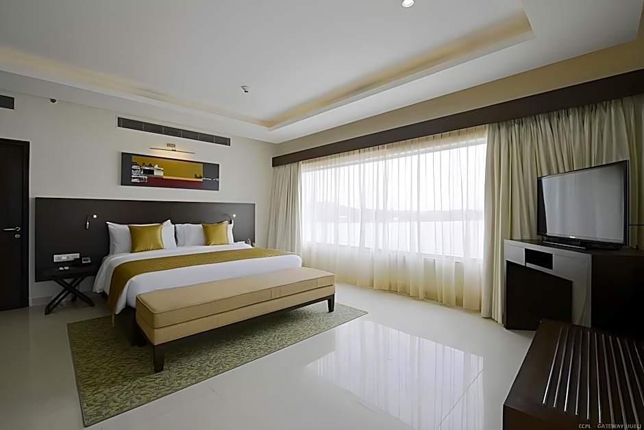 Hotel Naveen Lakeside