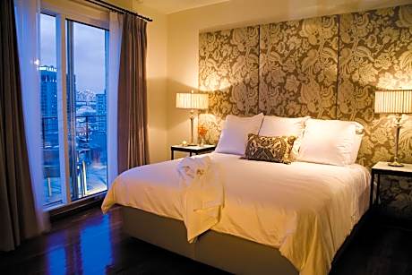 Junior Suite with Balcony