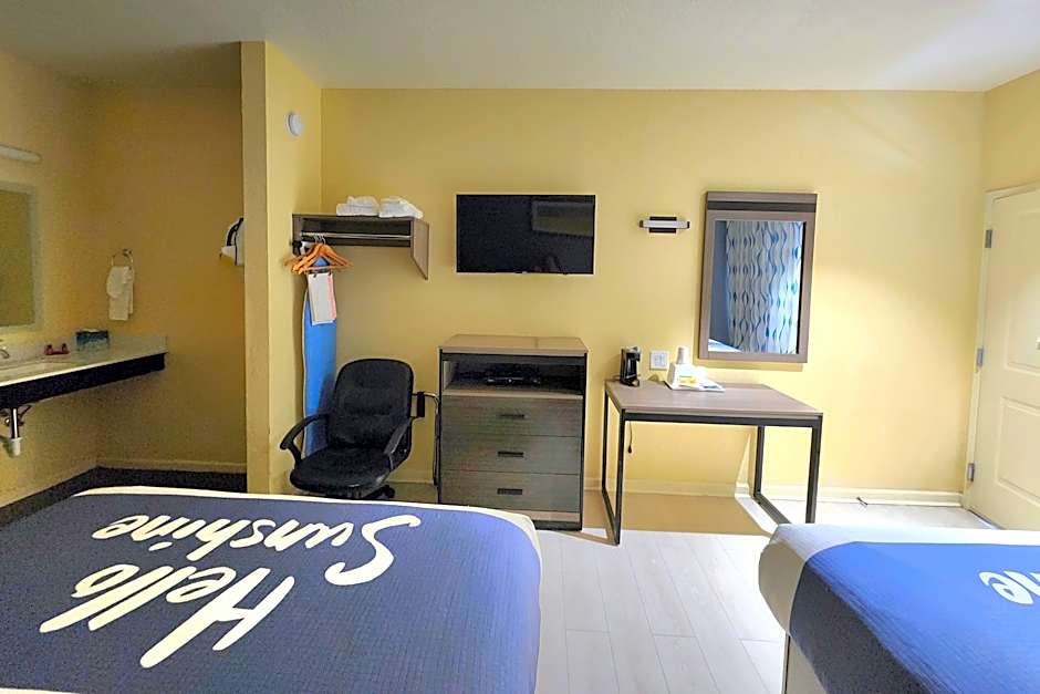 Photo 1 of 1 of Efficiency 2 Queen Beds, Mobility Accessible