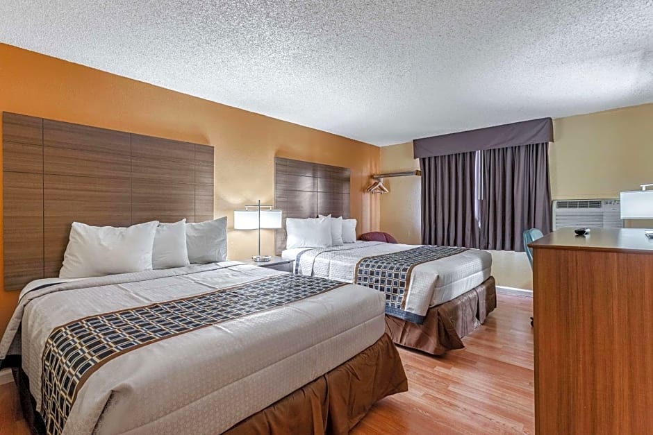 Rodeway Inn Farmington