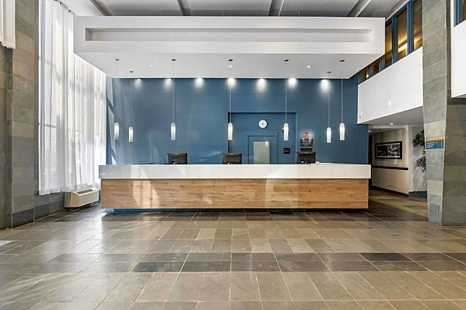 Sandman Hotel & Suites Calgary West