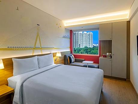 Standard Queen Room