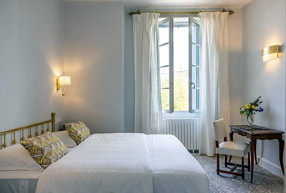 Logis Hôtel Restaurant Château Bellevue
