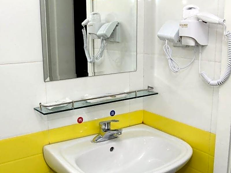 7Days Inn Chengdu East Shuhan Road Metro Station Branch – Chengdu, IL
