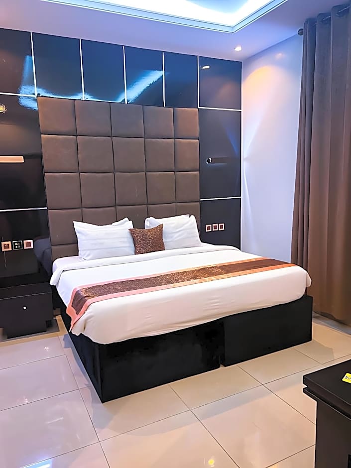 Foto 1 di 4 di Executive Suite