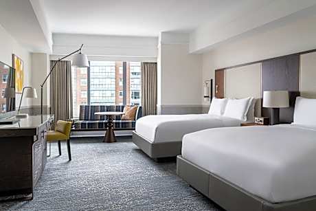 Room, 2 Double Beds, Park View (Mobility Accessible, Tub) (2 Double Beds)