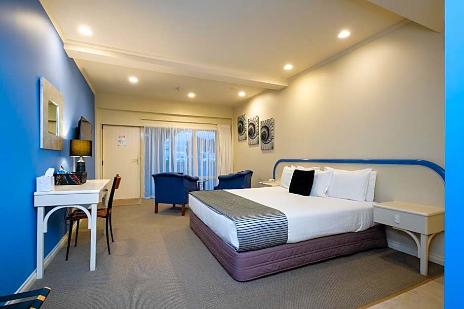 Photo 1 of 9 of Spa Suite, Jetted Tub, Ground Floor