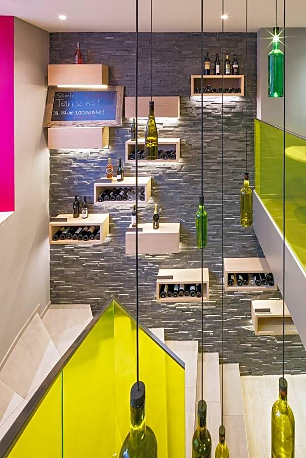 Swiss Wine Hotel & Bar By Fassbind