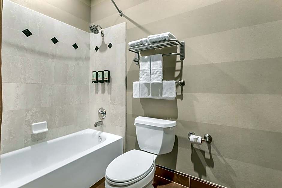 Best Western Plus Brookside Inn