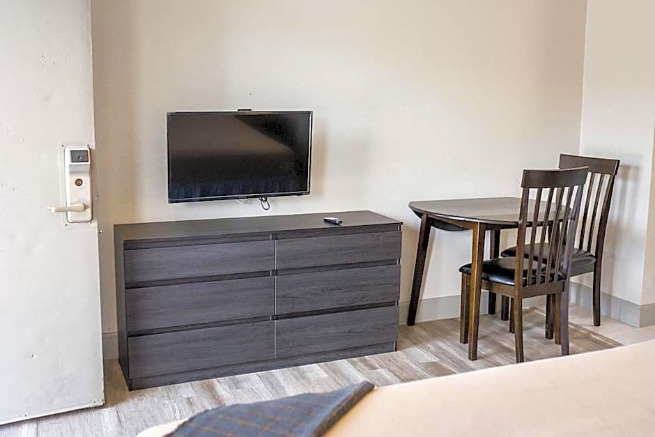 Harmony Inn and Suites