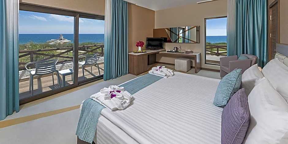 Noahs Ark Deluxe Hotel Spa