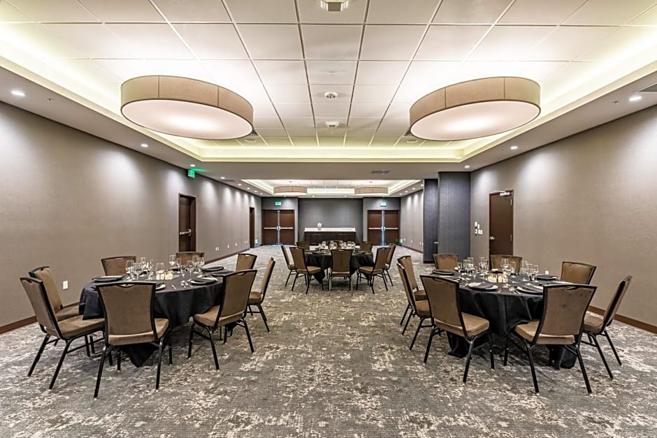 Holiday Inn Hotel & Suites Milpitas By IHG