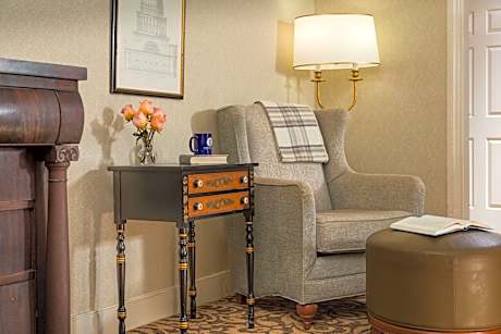 Accessible - 1 Queen Mobacc Bathtb Mainh Veracc 12Ftcl Nsmk