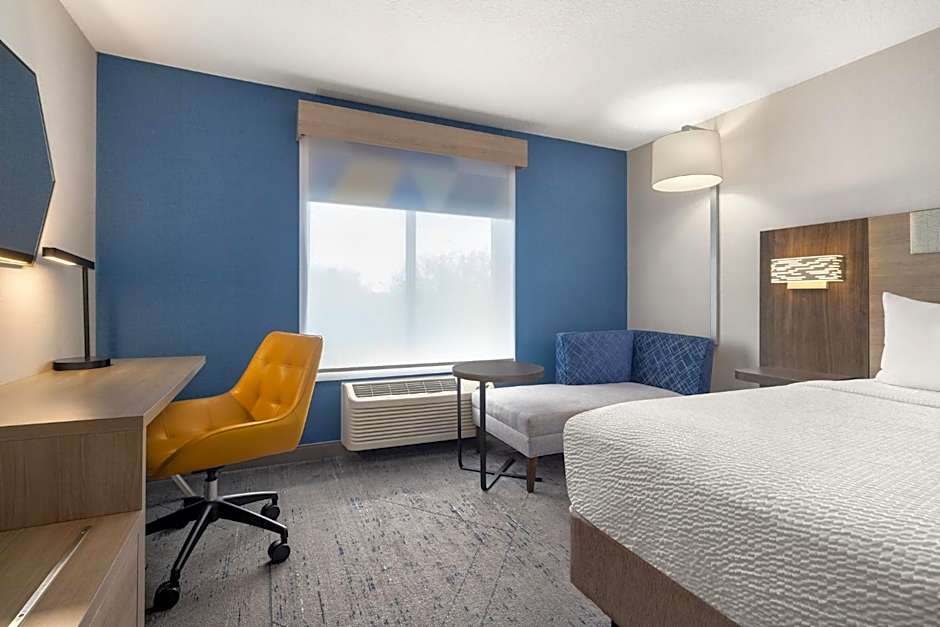 Holiday Inn Express & Suites Buford NE - Lake Lanier by IHG