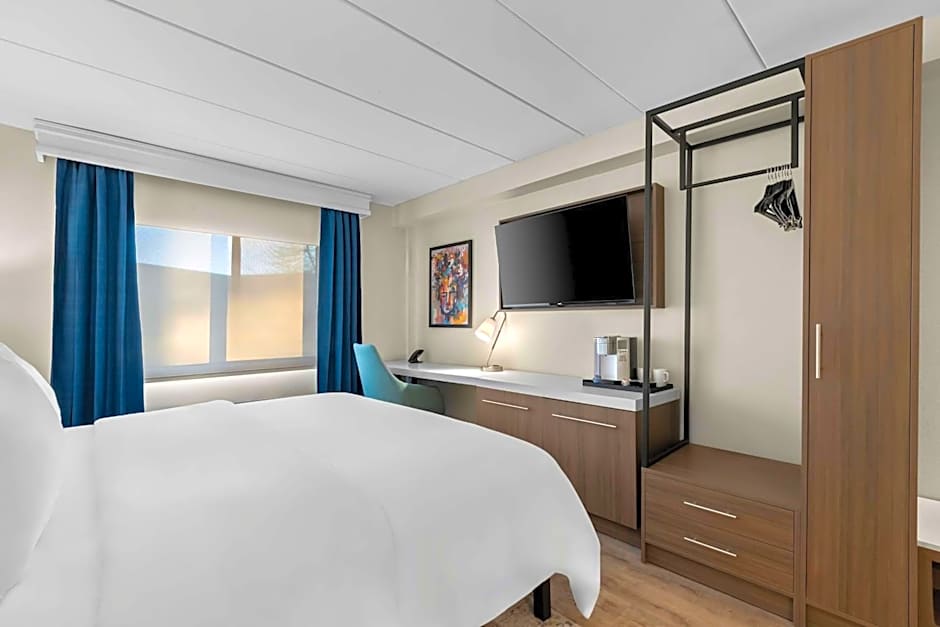 Latitude Suites Tinton Falls Eatontown - BW Premier Collection