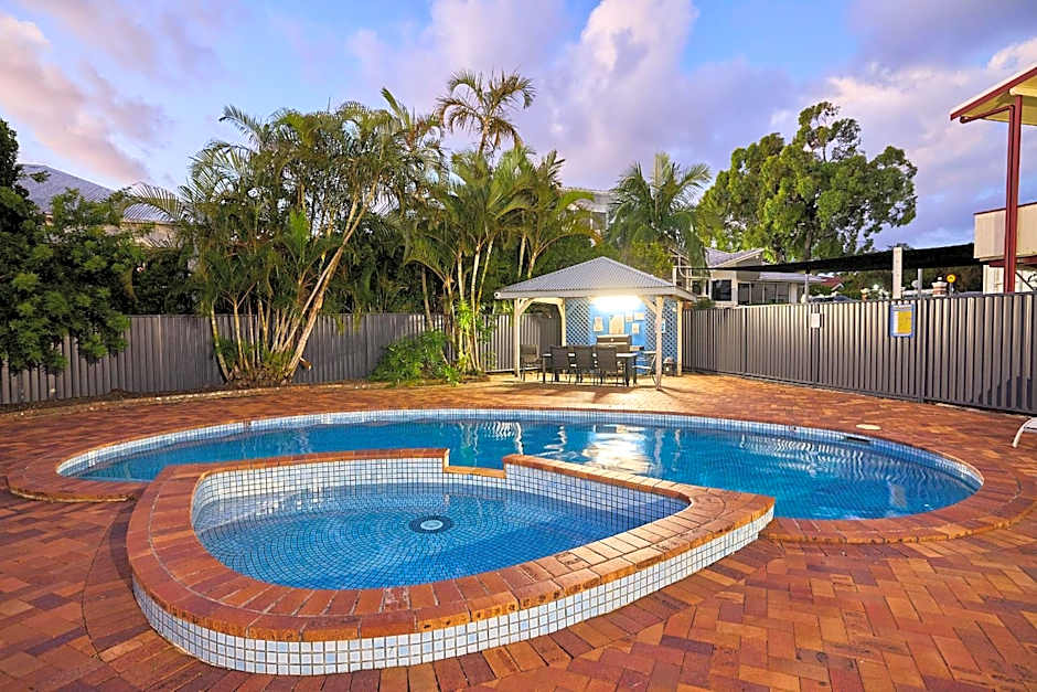 Southport Motel & Apartments