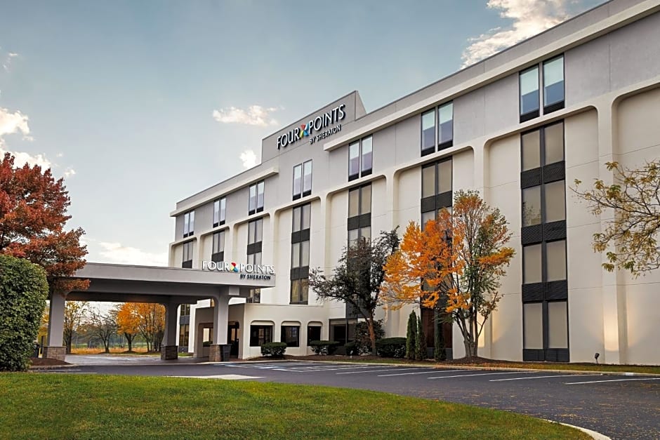 Four Points by Sheraton Chicago Westchester/Oak Brook