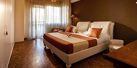 Deluxe Double or Twin Room with Private External Bathroom