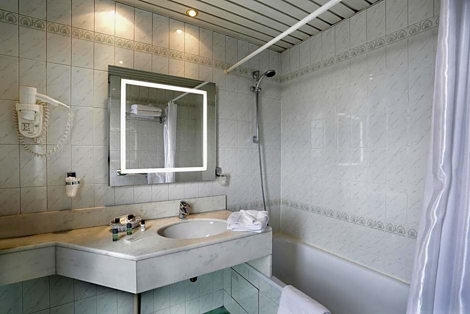 Hotel Paix Republique