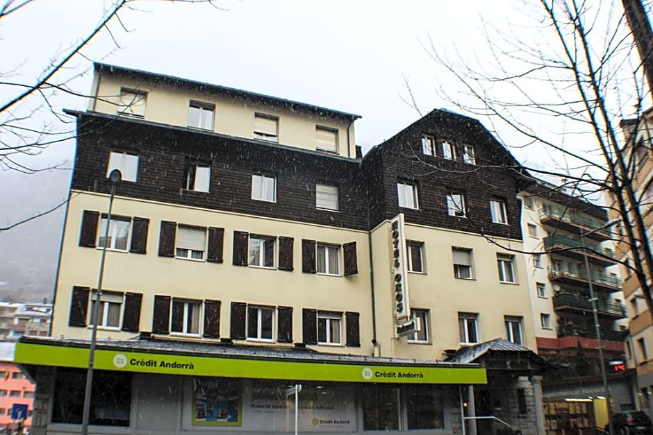 Hotel Oros